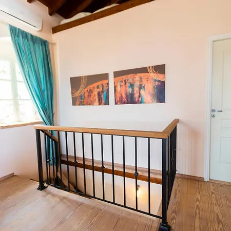 Vigli House Case de vacanță